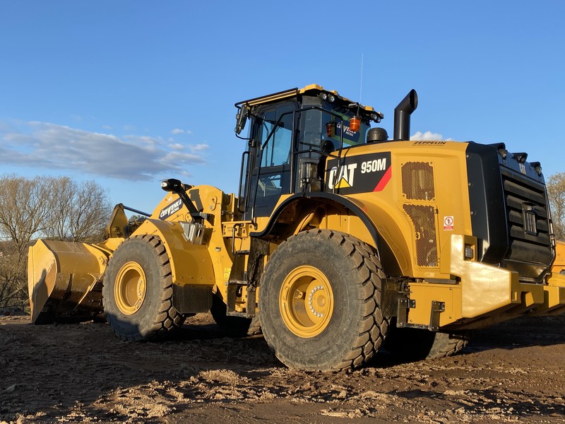 CAT 950M